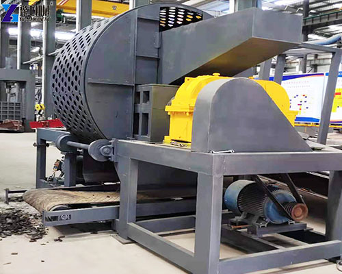 dual shaft shredder in operation