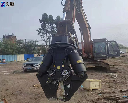 hydraulic scrap shear cutting rebar